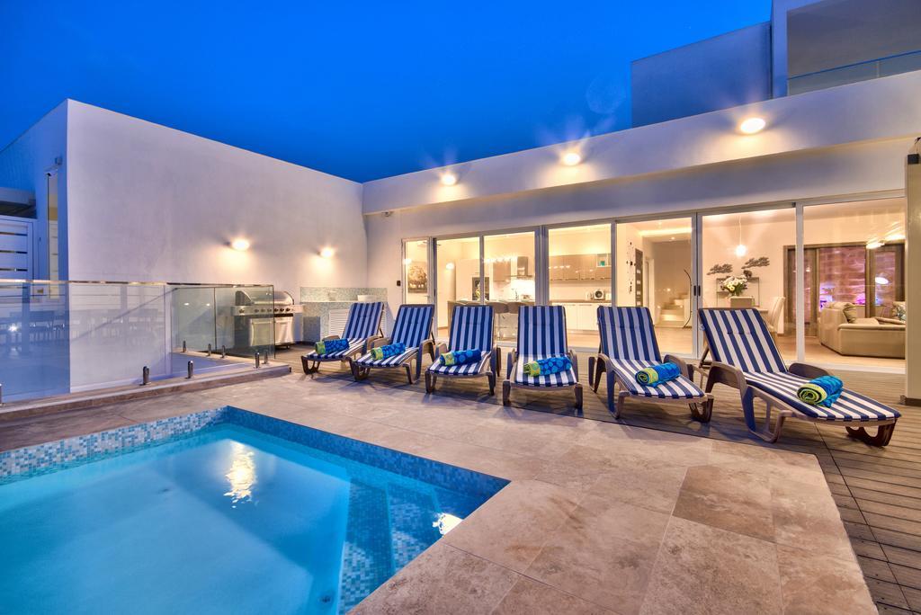Villa Gaia - Sunset Views, Indoor Heated Pool, Sauna And Games Room Mellieħa Exteriér fotografie